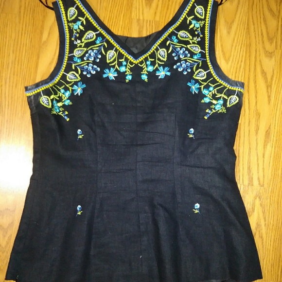 Black Embroidered Floral Top - Picture 3 of 6